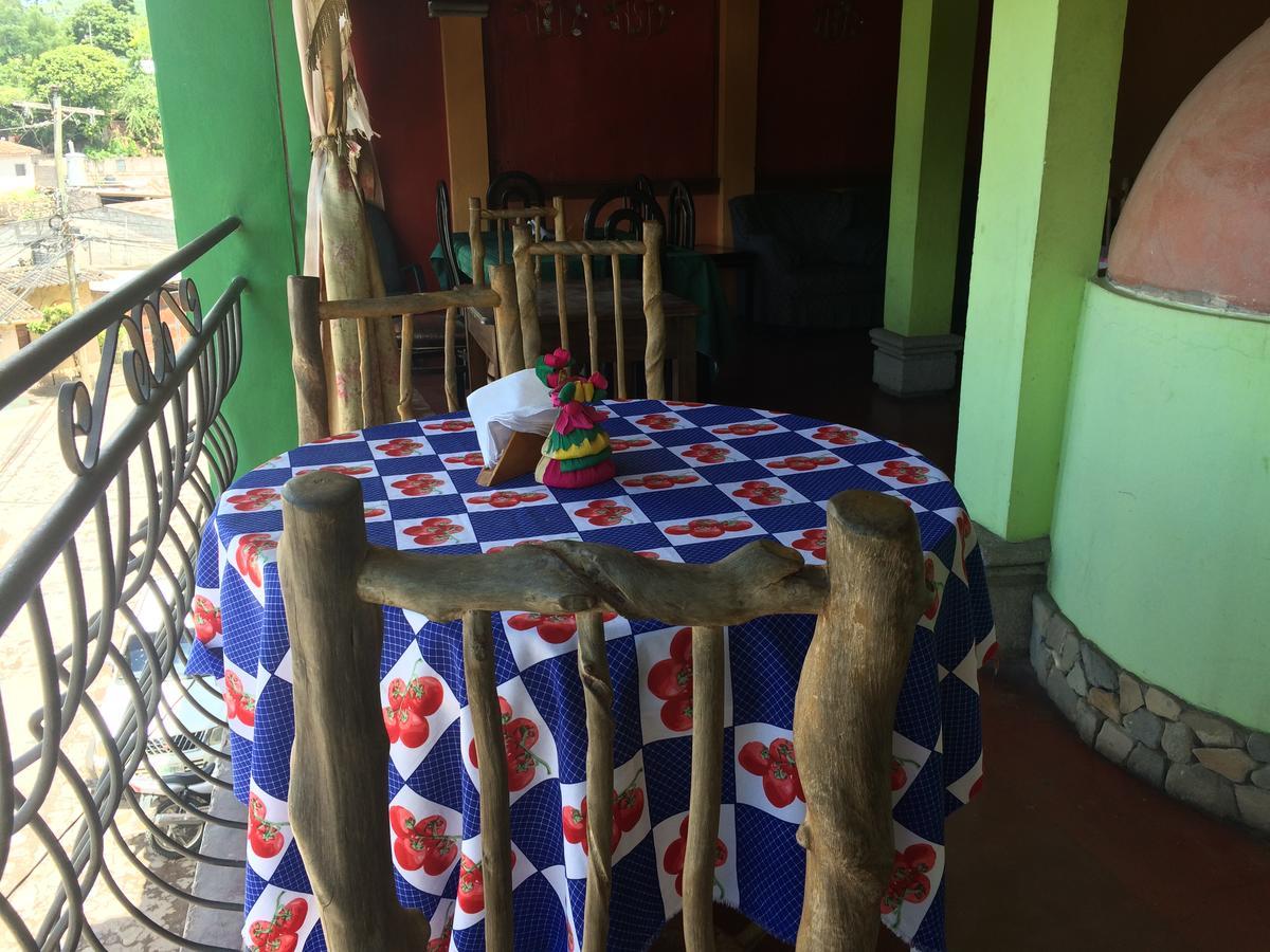 Hotel Cuna Maya B Y B Copan Luaran gambar